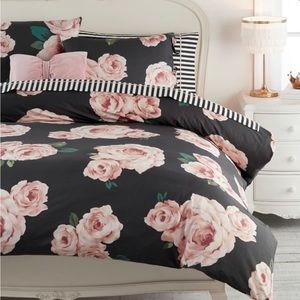 Pottery Barn Teen Bed of Roses Duvet Cover